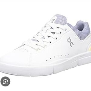 On The Roger ADVANTAGE Tennis Sneakers